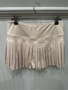Goldhinge Beige Pleated Athletic Skirt Size Medium